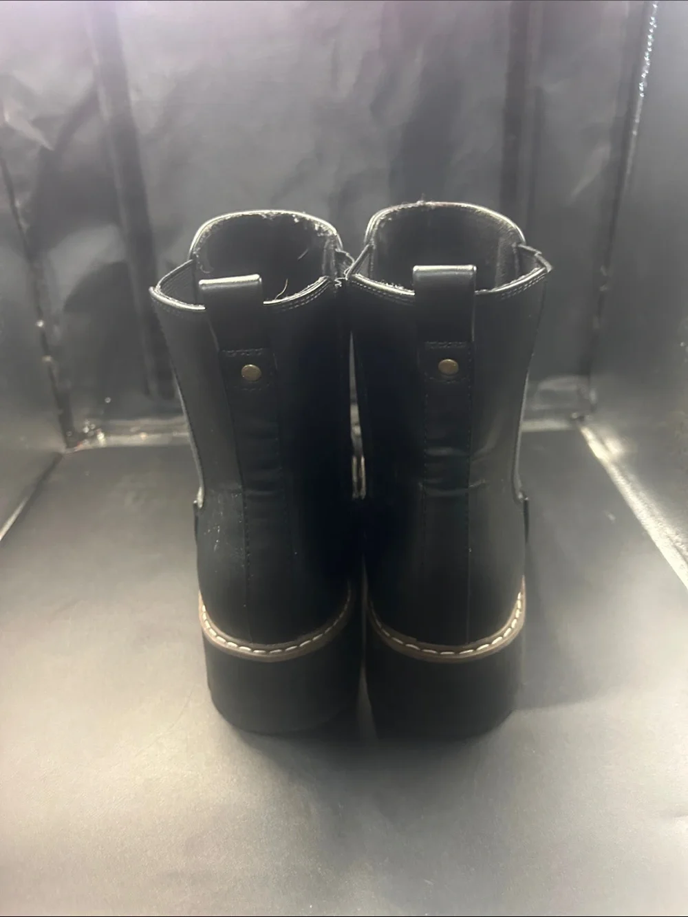 Universal Thread Black Chelsea Chukka Boots